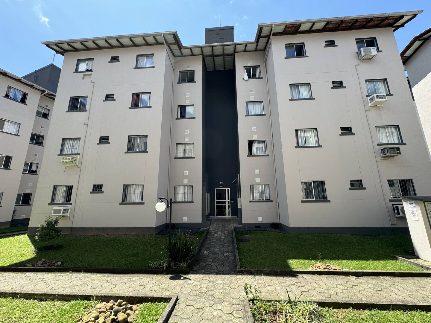 #930 - Apartamento para Venda em Blumenau - SC