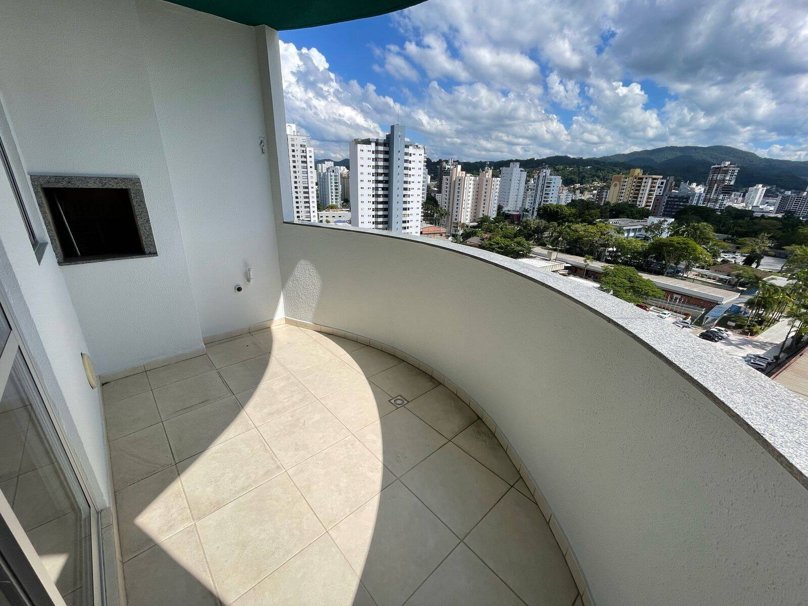 #989 - Apartamento para Venda em Blumenau - SC