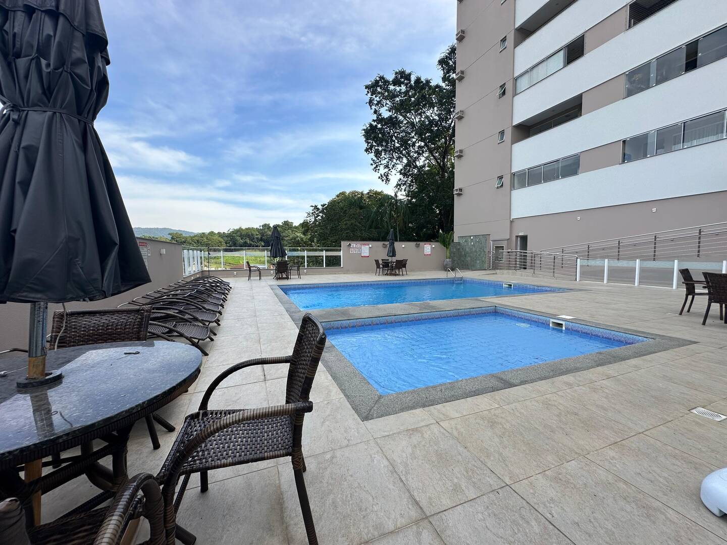 #1100 - Apartamento para Venda em Blumenau - SC