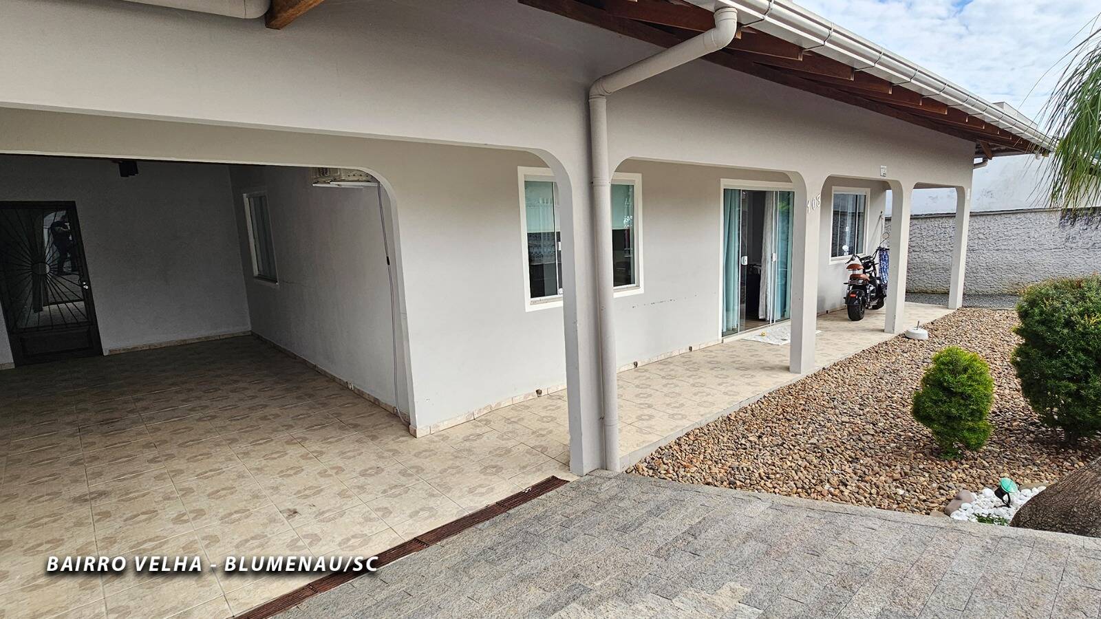 #1155 - Casa para Venda em Blumenau - SC