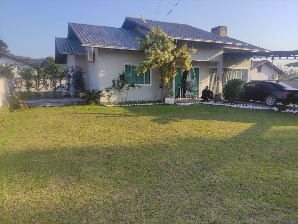 #1233 - Casa para Venda em Gaspar - SC