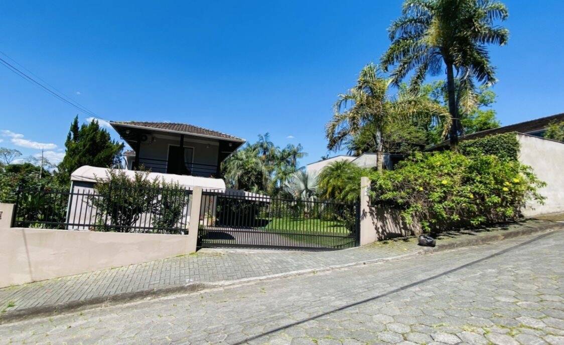 #1325 - Casa para Venda em Blumenau - SC