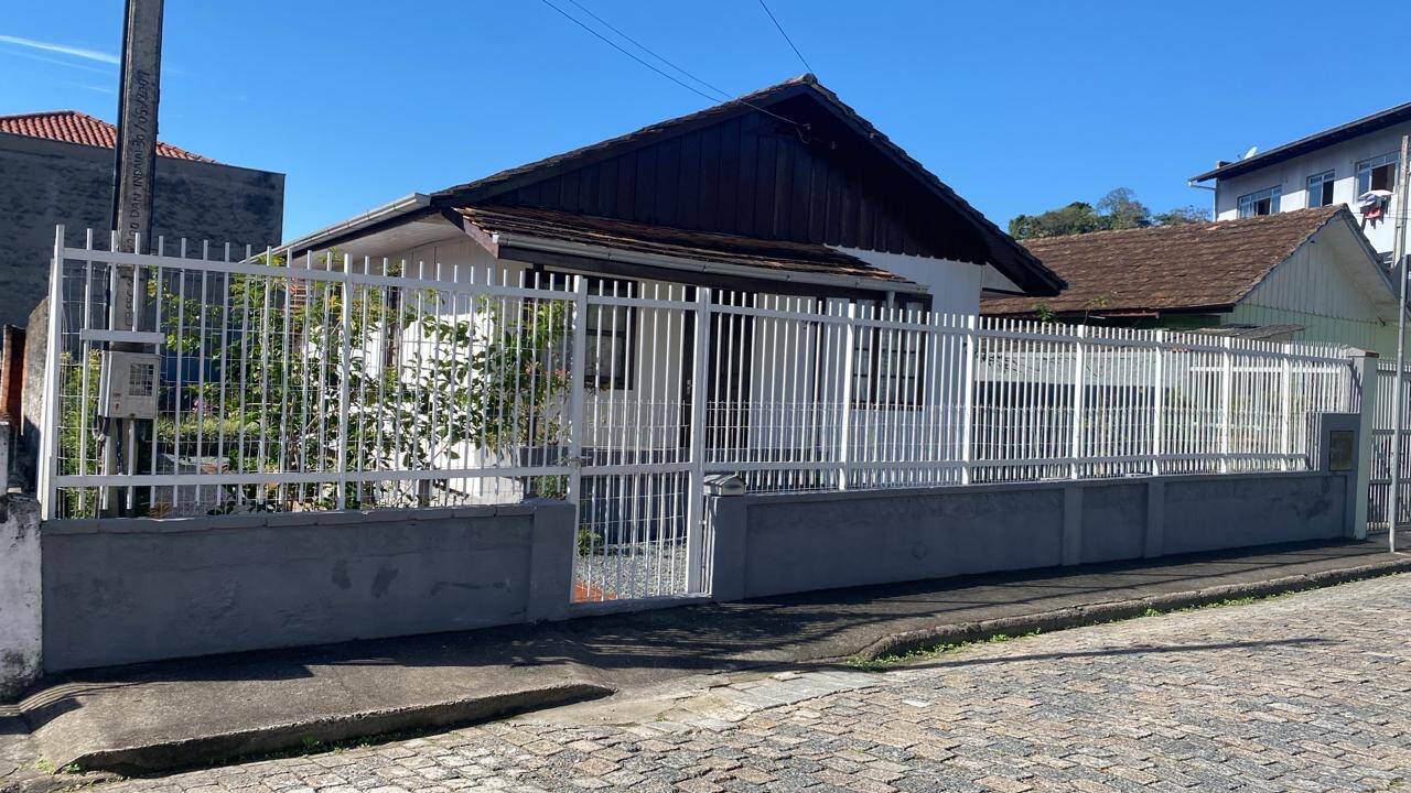 #1365 - Casa para Venda em Blumenau - SC