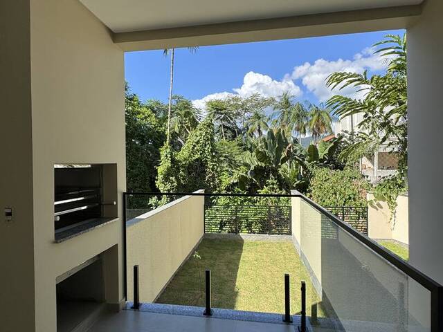 #1032 - Sobrado para Venda em Blumenau - SC - 2