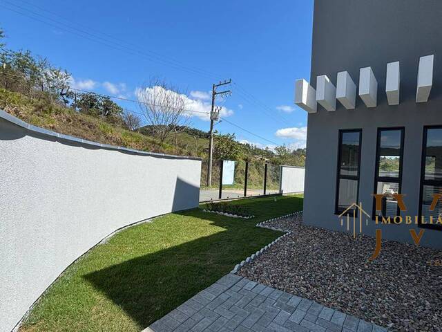 Casa para Venda em Gaspar - 2