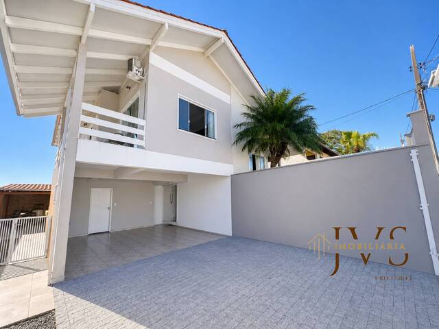 #1330 - Casa para Venda em Blumenau - SC - 2